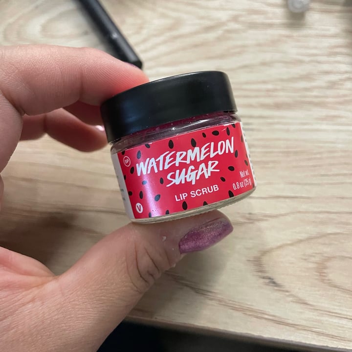 photo of LUSH Fresh Handmade Cosmetics Watermelon Lip Scub shared by @cybergata on  13 Mar 2021 - review