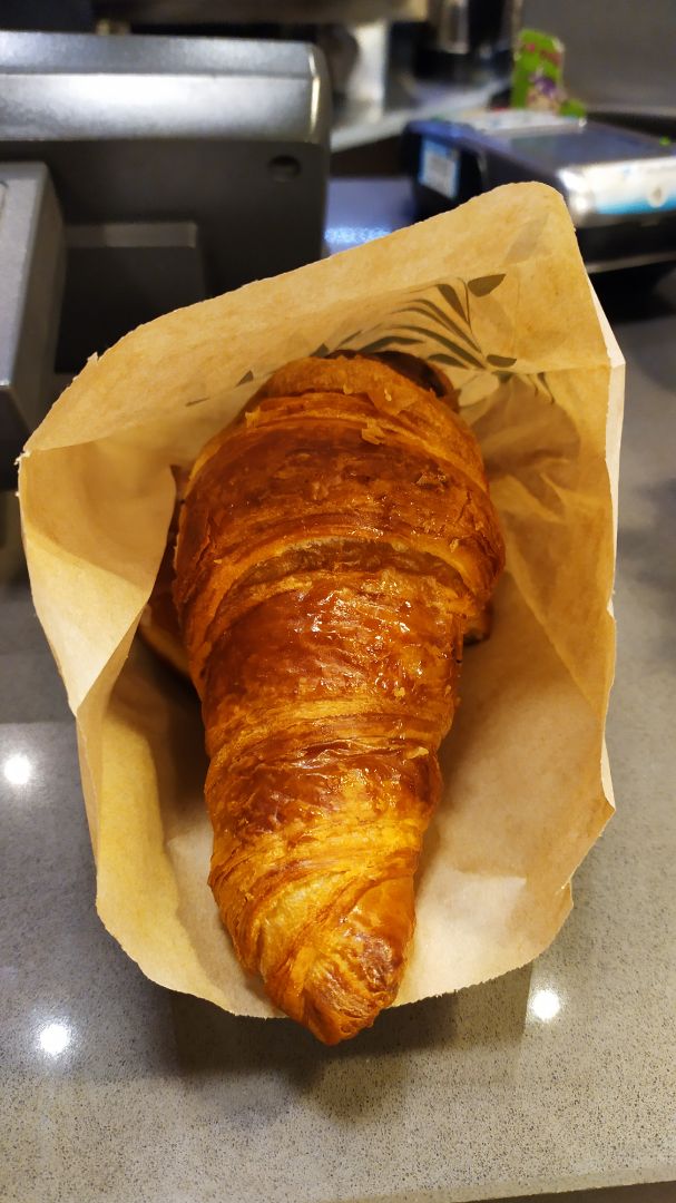 photo of Santoni - When Food is the Solution Vegan Croissant shared by @elenamg2000 on  28 Nov 2019 - review