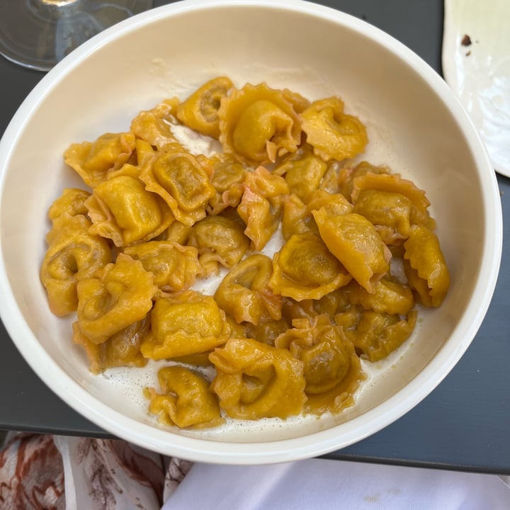 photo of Herbe - Food & Drink Vegetale Tortellino Vegan shared by @amyberti6 on  22 Oct 2022 - review