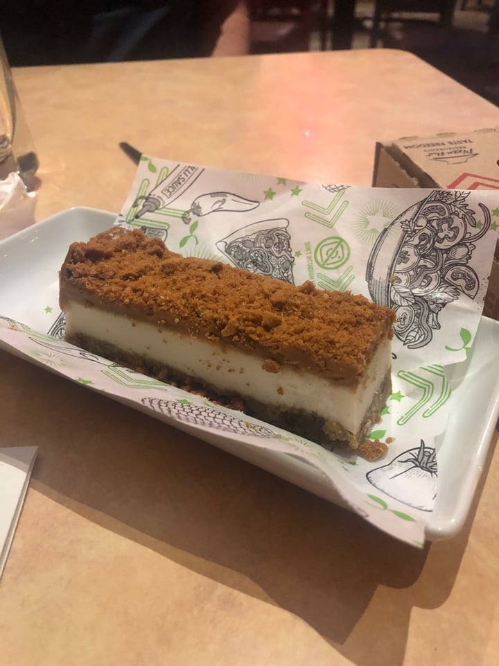 photo of Pizza Hut Restaurants Vegan Pepperphoni shared by @michelleadams on  01 Mar 2020 - review