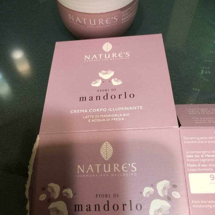 photo of NaturesPlus Crema corpo shared by @silos on  12 Mar 2022 - review