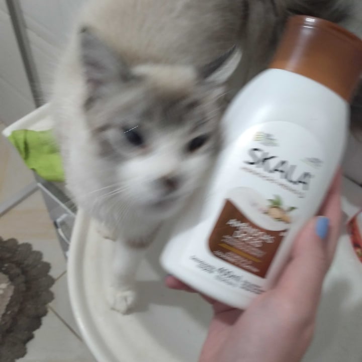 review photo of Skala Crema corporal shared by @echfernanda on 28 Apr 2022 - review