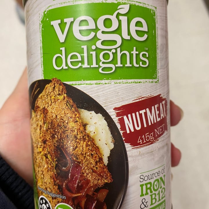 photo of Vegie Delights Nutmeat shared by @anacacarolina on  09 Jun 2022 - review