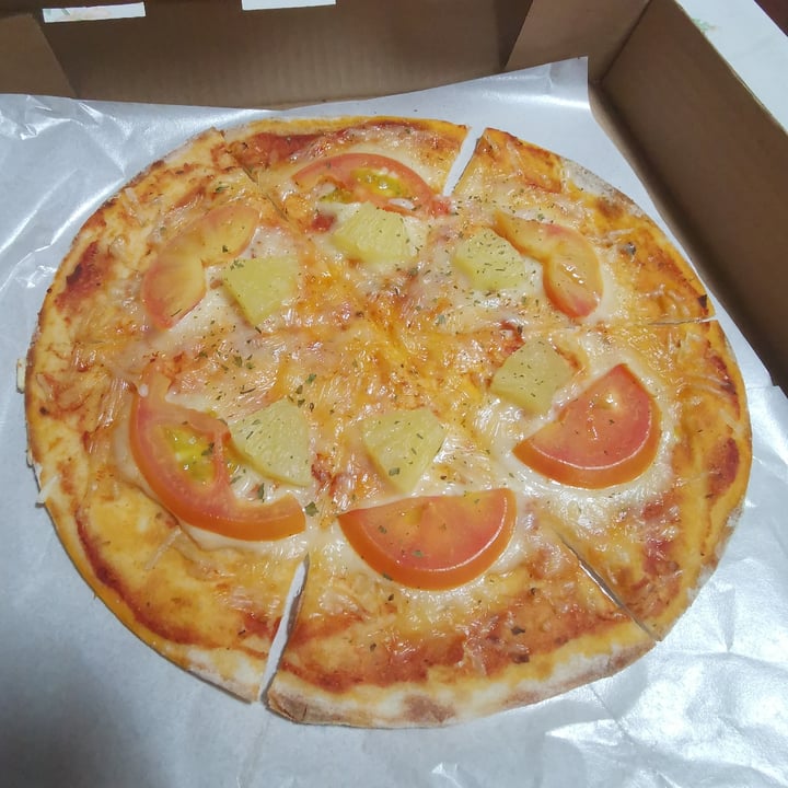 photo of Flavours by Saute Hawaiian Hand-stretched Pizza shared by @-chu on  01 Sep 2020 - review