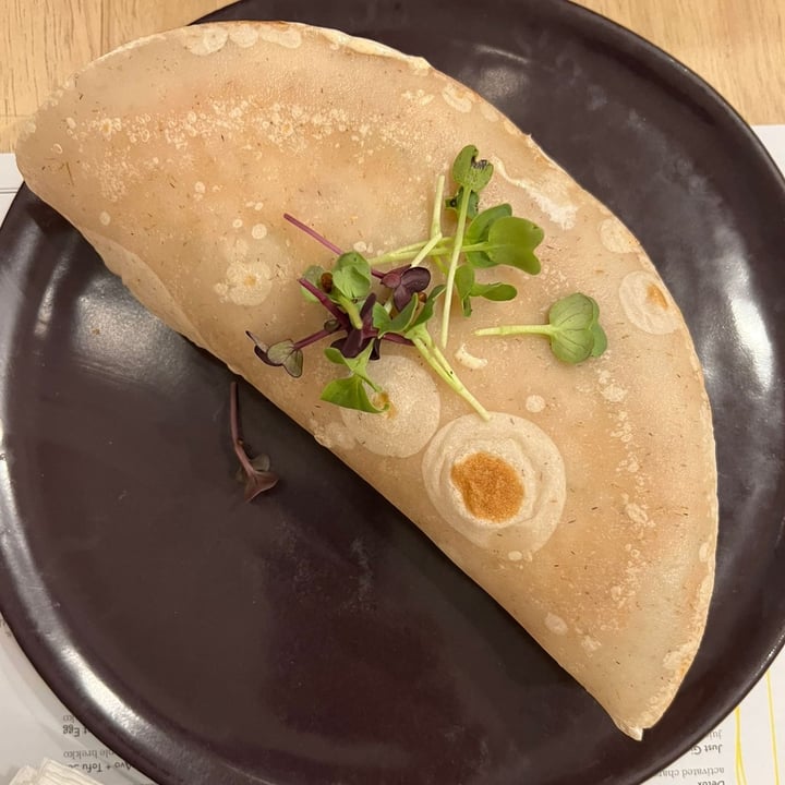 review photo of Lexi's Healthy Eatery Shawarma Falafel Wrap shared by @semacleod on 08 Mar 2022 - review
