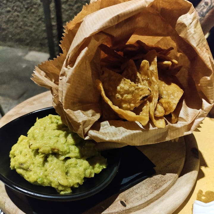 photo of Guero Guacamole shared by @irene80 on  15 Jul 2022 - review