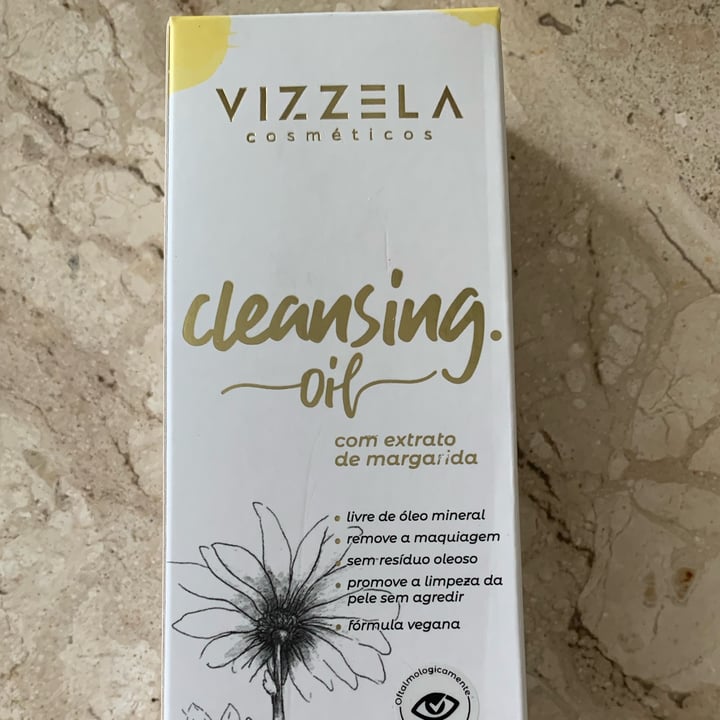 photo of Vizzela Cosméticos óleo demaquilante vegano shared by @apsilveira on  26 Jun 2022 - review