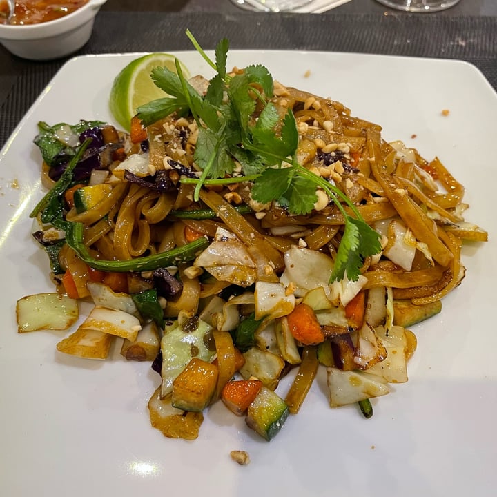 review photo of Mekong Vietnamese Restaurant Fettuccine di riso Con Verdure shared by @valecory on 10 Feb 2022 - review