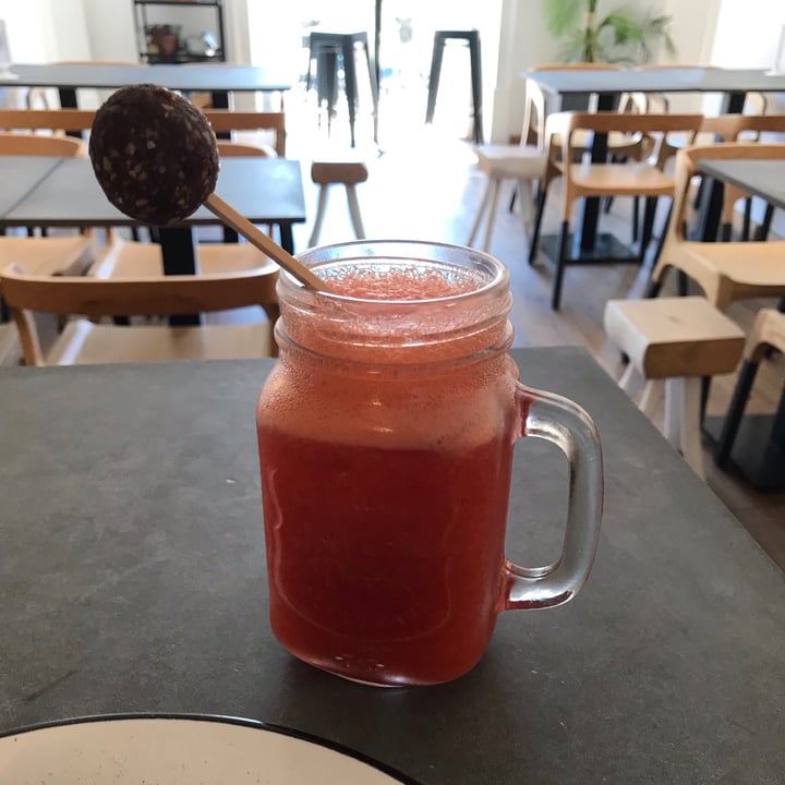 photo of Eight - The Health Lounge Pink lemonade shared by @joaoalmeida on  06 Jul 2020 - review