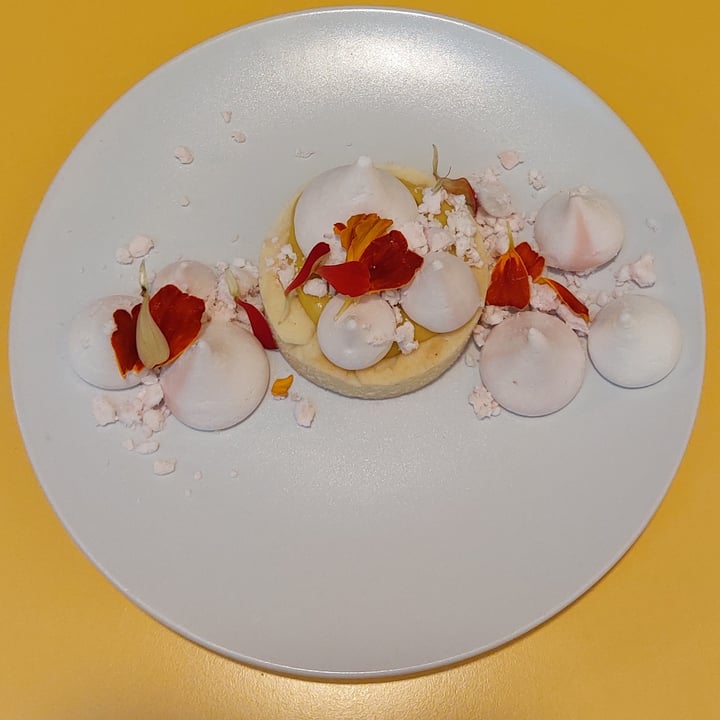 photo of Interno TRE Lemon tart con meringhe shared by @gemmaviva on  31 Oct 2022 - review