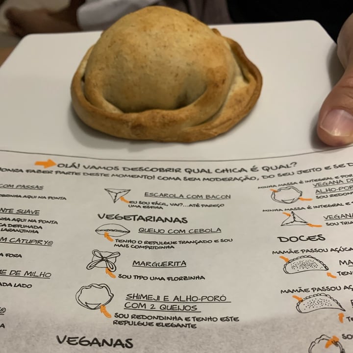 photo of La Chica Empanadas Artesanais - Moema Empanada Vegana De Alho Poró shared by @anayama on  22 Dec 2022 - review