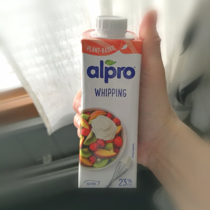 photo of Alpro Whipping cream shared by @veganize13 on  14 Apr 2021 - review