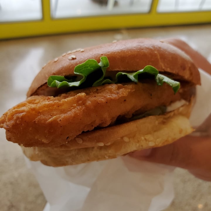 photo of STALK & SPADE Crispy Chick'n Original Sandwich shared by @ashwickety on  03 May 2021 - review