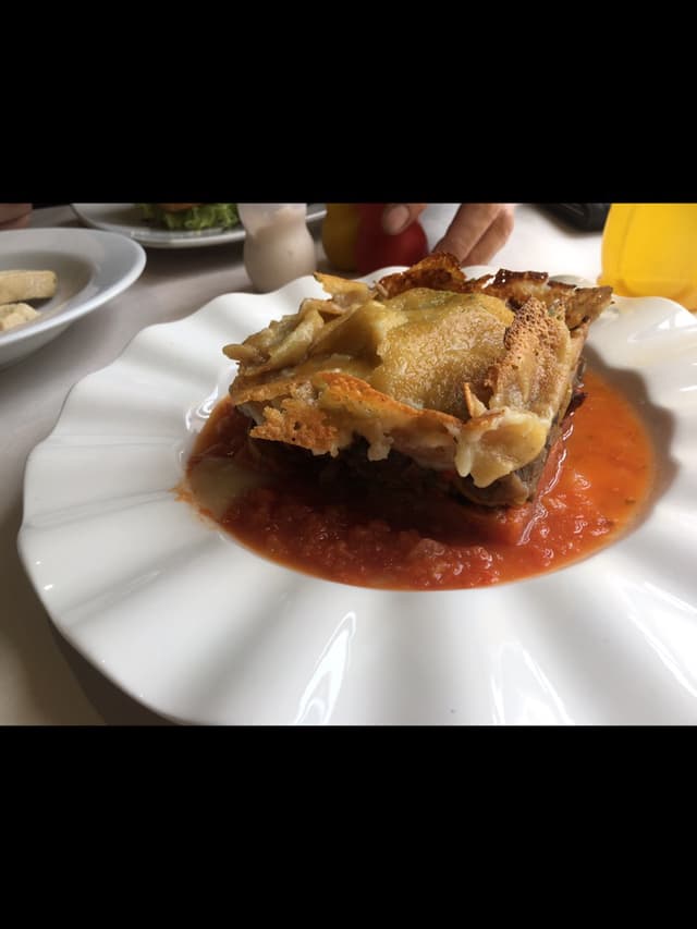 菜肴“Lasaña”的照片