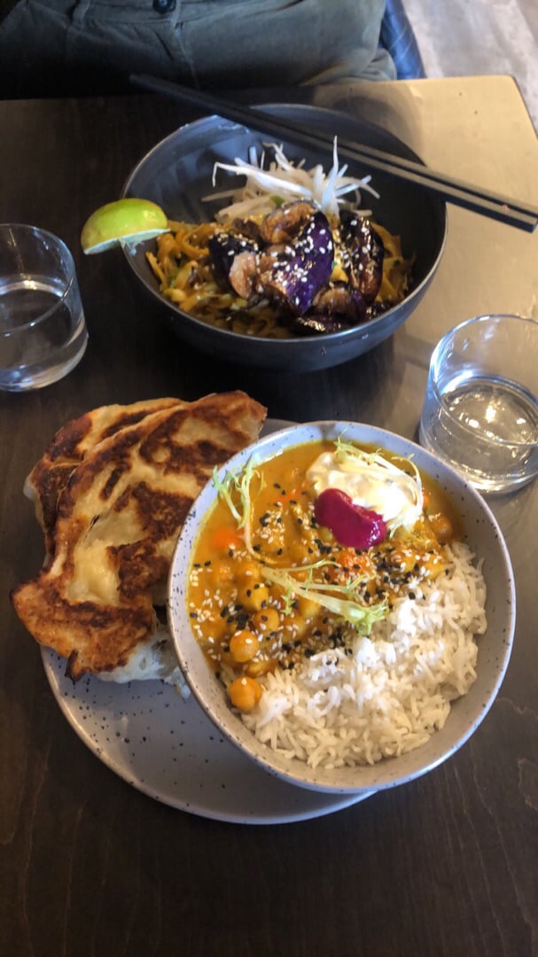 review photo of Hawker Singapore 🍆 Noodles shared by @fruitbowlhalffull on 25 Jan 2020 - review