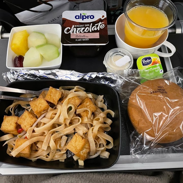 photo of Singapore Airlines Vegetarian Oriental Meal (VOML) shared by @applepancakes on  22 Dec 2021 - review