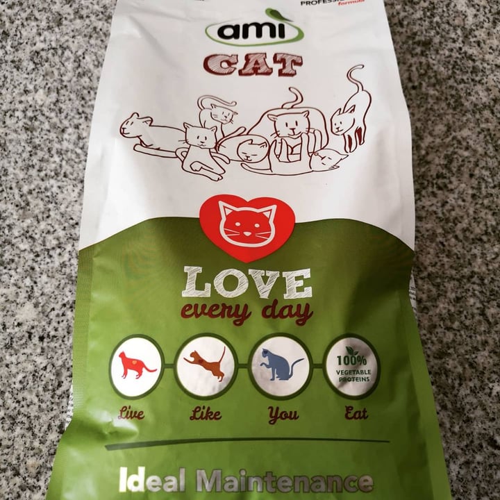 photo of Amì Ami Cat shared by @theflipsideofg on  06 Apr 2020 - review
