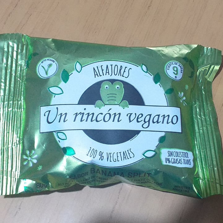 photo of Un Rincón Vegano Alfajor Banana Split shared by @melinamelinacc on  09 Aug 2021 - review