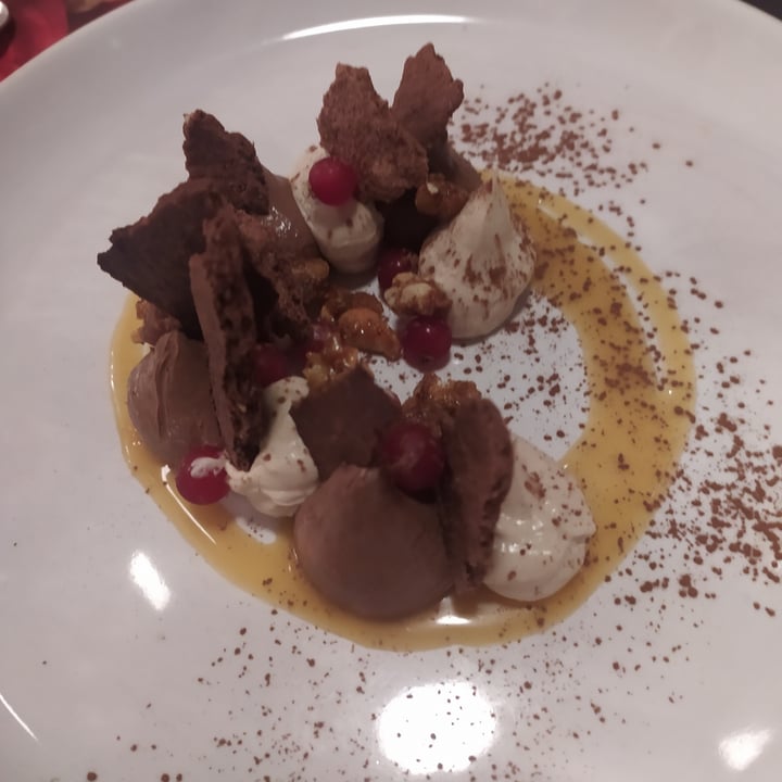 review photo of Sesamo Nero Dolce scomposto al cioccolato. shared by @miriampann on 21 Nov 2022 - review