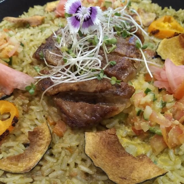 菜肴“Arroz norteño Tusan”的照片