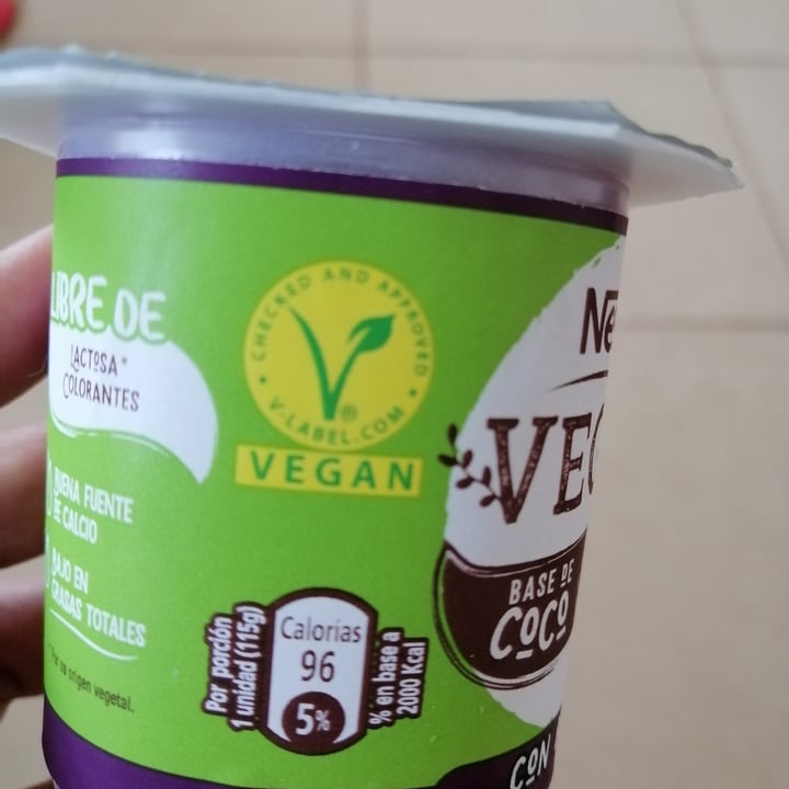 review photo of Nestlé Alimento en base a Coco con Berries shared by @veglovers on 17 Nov 2021 - review