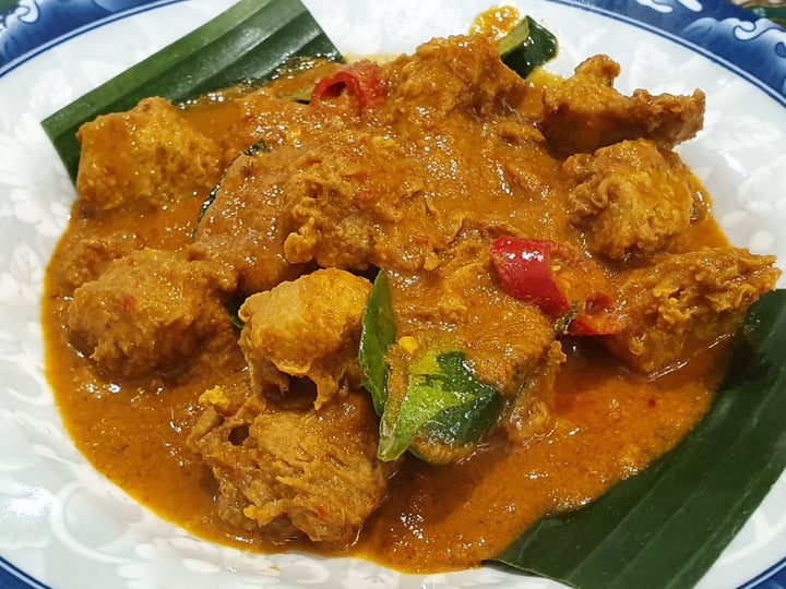 photo of Coco Veggie Nyonya Cuisine Nyonya Kapitan Curry Veggie "Chicken" shared by @shengasaurus on  08 Nov 2019 - review