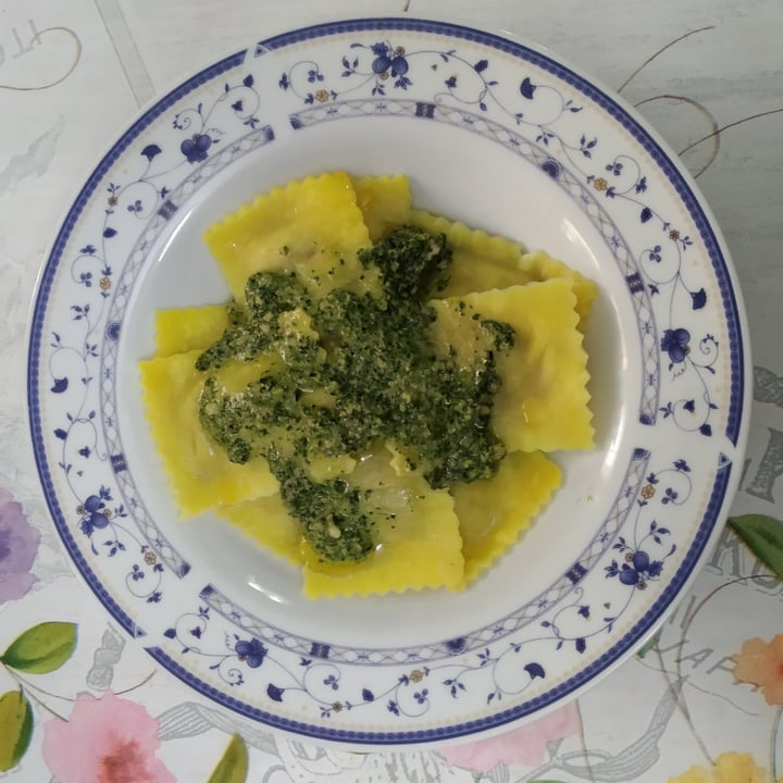 photo of Fermaggio Ravioli radicchio e noci shared by @veganimperfetto on  04 Dec 2021 - review