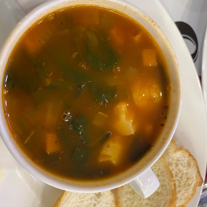 review photo of Eddie's Cafe vegetable soup shared by @tiny-traveller on 26 Feb 2021 - review