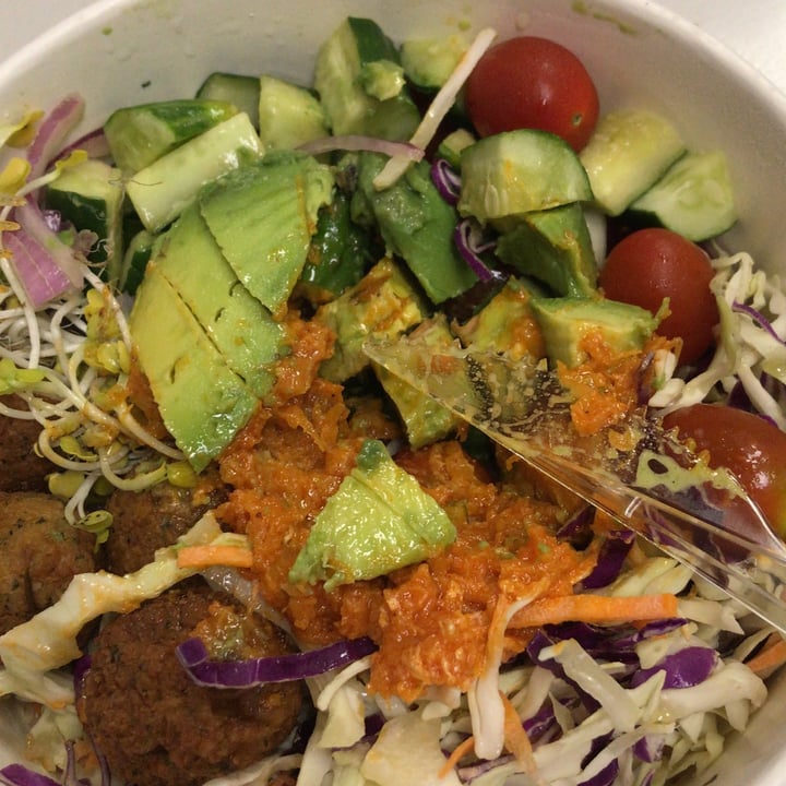 photo of Tostado Cafe Club Ensalada Vegana Con Falafel shared by @gonztbxx on  28 Dec 2021 - review