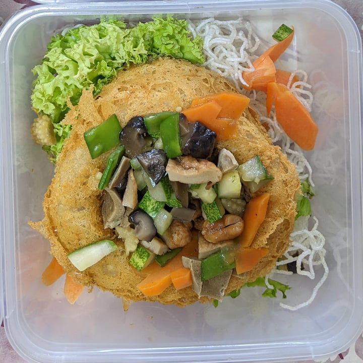 photo of Lin Lin Vegetarian Delight Yam Basket shared by @xinru-t on  07 Mar 2022 - review