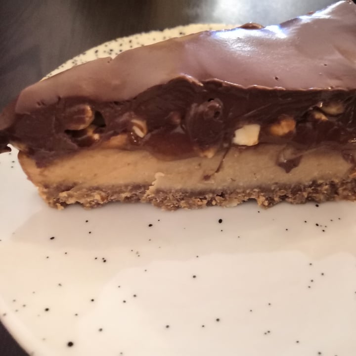 photo of Kong - Food Made With Compassion Tarte de Snickers shared by @joanacruz on  20 Nov 2021 - review