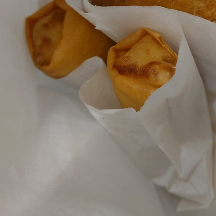 photo of IKEA Tampines Vegetarian Spring Roll shared by @mushroomtarian on  28 May 2022 - review