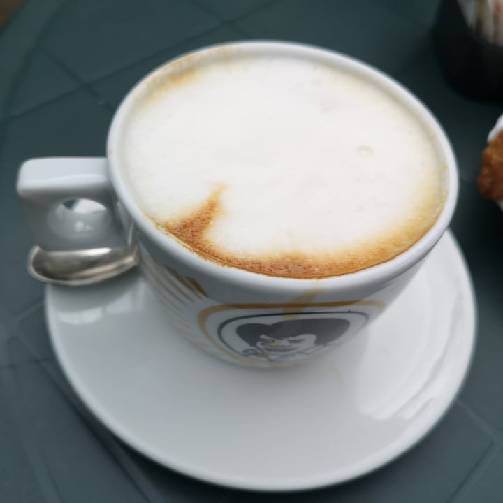 photo of BAR DELLA PIAZZETTA Cappuccino Di Soia shared by @matteoto on  01 May 2022 - review