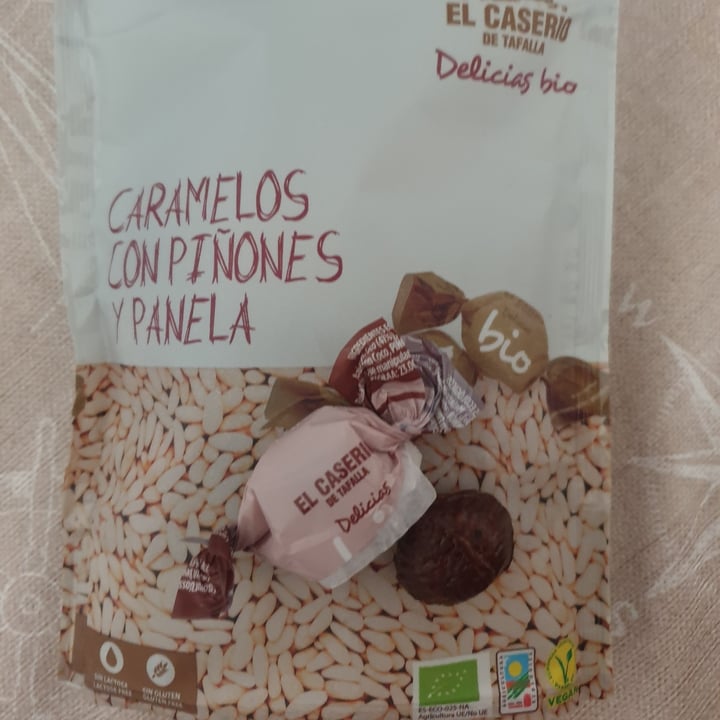 photo of El caserio de tafalla Caramelos con piñones y panela shared by @absolent on  27 Nov 2021 - review