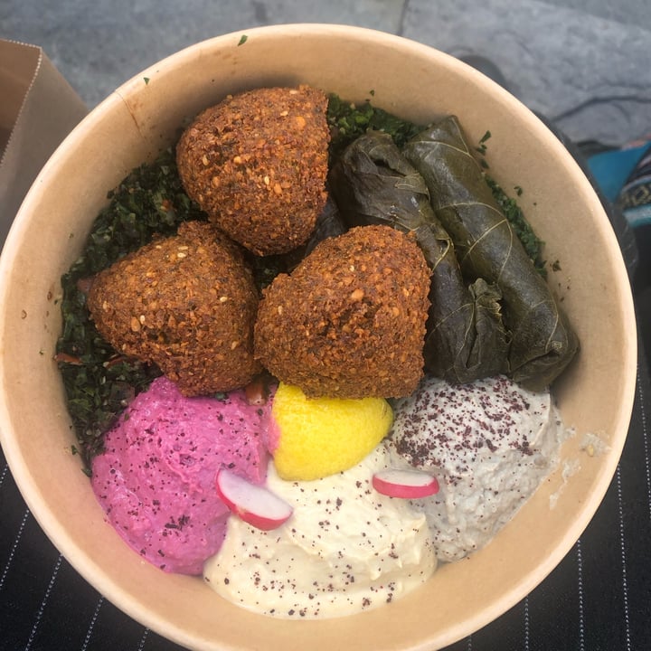 photo of Santo Falafel Babilonia shared by @giulietza on  16 Oct 2022 - review