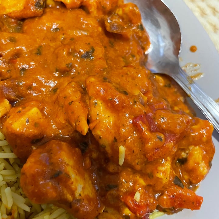 photo of Plant Kitchen (M&S) Chickenless Tikka Massala shared by @lavievegetale on  28 May 2021 - review