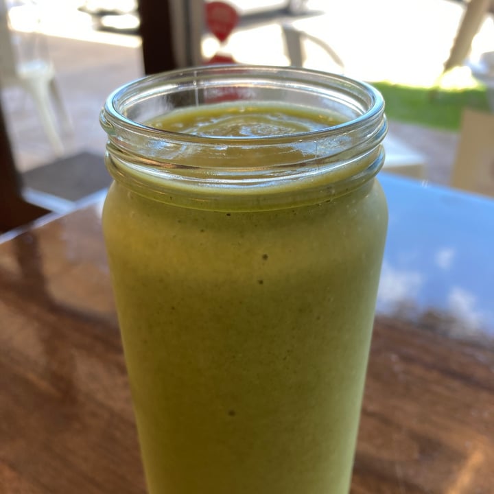 photo of Sprout Vegan Cafe Greens Blend Smoothie shared by @raatz on  07 Sep 2022 - review