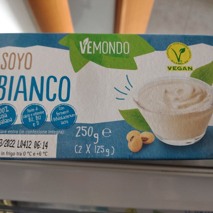 photo of Vemondo Soya bianco yogurt shared by @annalisadanese on  10 Mar 2022 - review
