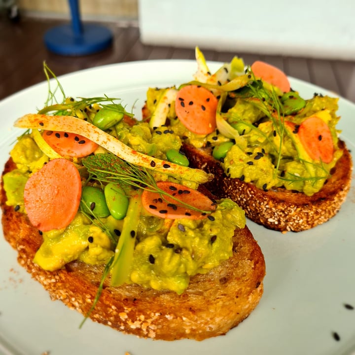 photo of Common Man Coffee Roasters Avocado Toast shared by @gretchforveg on  08 Feb 2021 - review
