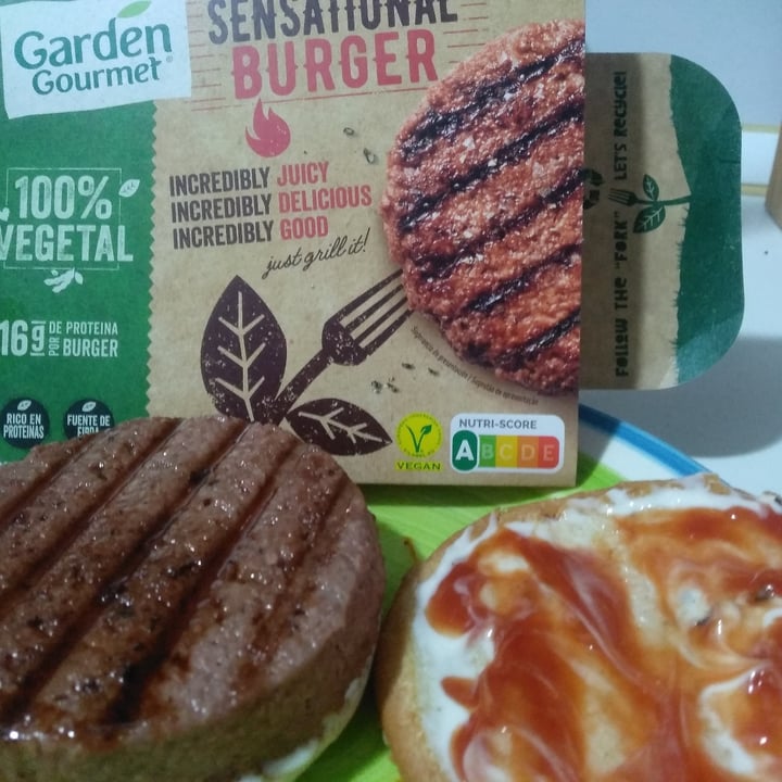 photo of Garden Gourmet Hamburguesa Clasica shared by @mariqui on  05 Jul 2020 - review