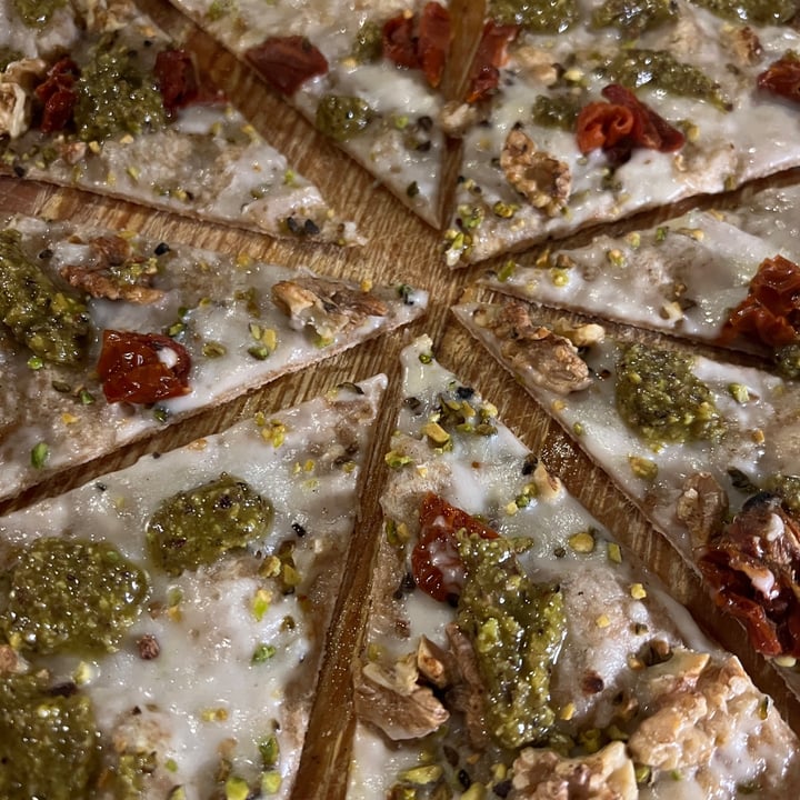 review photo of Pizzeria Daniela pizza vegana Bronte shared by @mglncl on 05 Jan 2023 - review