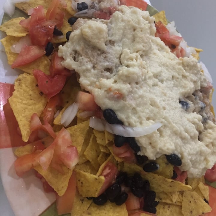 review photo of Loving Hut Microcentro Nachos XXL shared by @rociogiovanazzi on 07 May 2020 - review