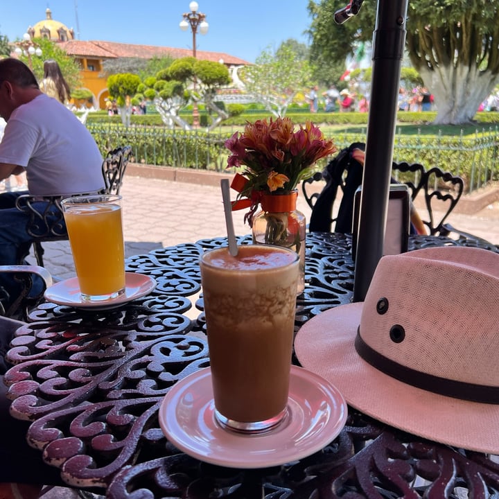 review photo of Cafe Colibri Zacatlán Especialidades En Cafés fríos shared by @benroy on 16 Apr 2022 - review