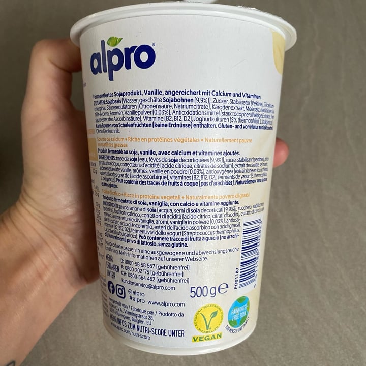 photo of Alpro Sojajoghurt Vanille shared by @chiadefe on  16 Jan 2022 - review