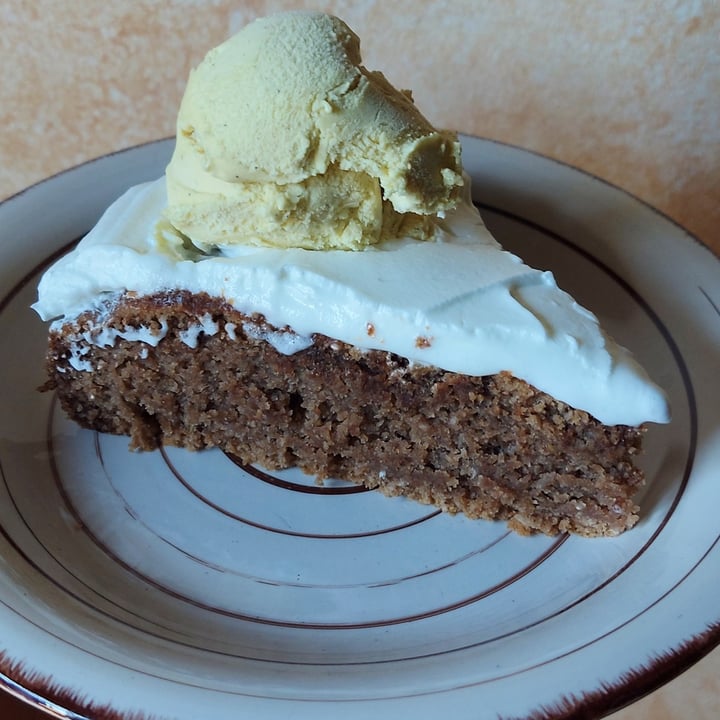 review photo shared by @veganlicious on 03 Aug 2022 - post