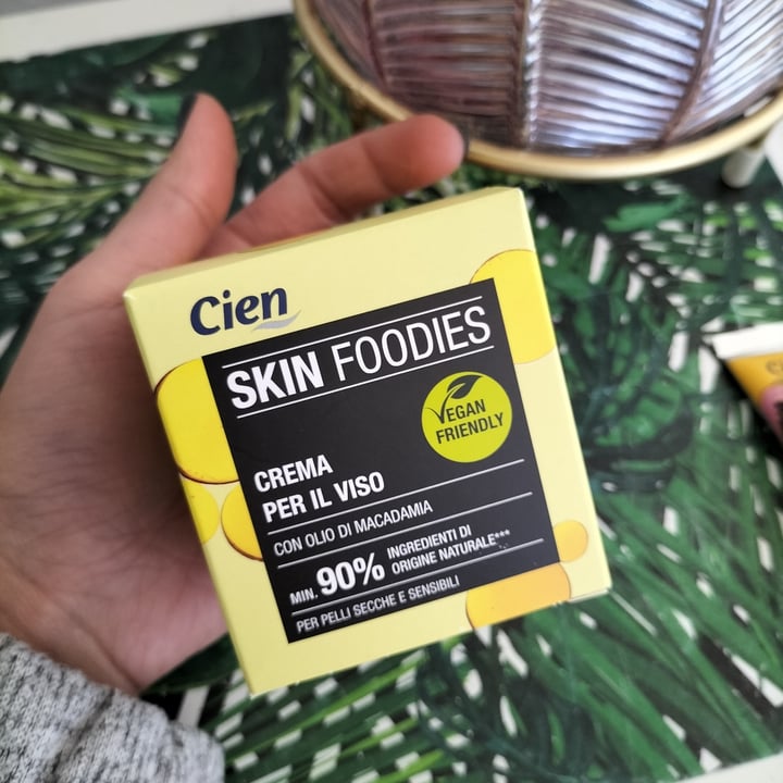 review photo of Cien Skin foodies crema facial nutritiva shared by @aluccia on 15 Mar 2022 - review
