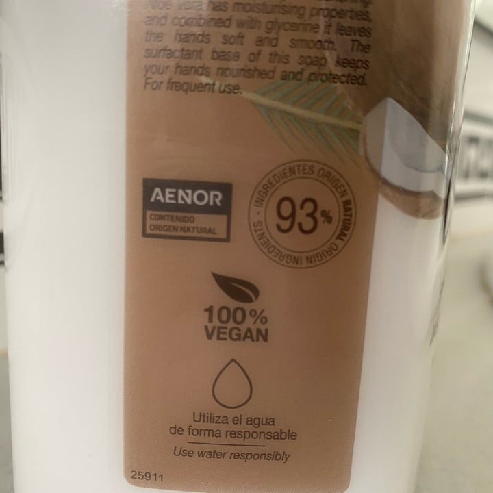 review photo of Babaria Jabon de manos coco y aloe shared by @juanagilcabrera on 05 Jul 2022 - review