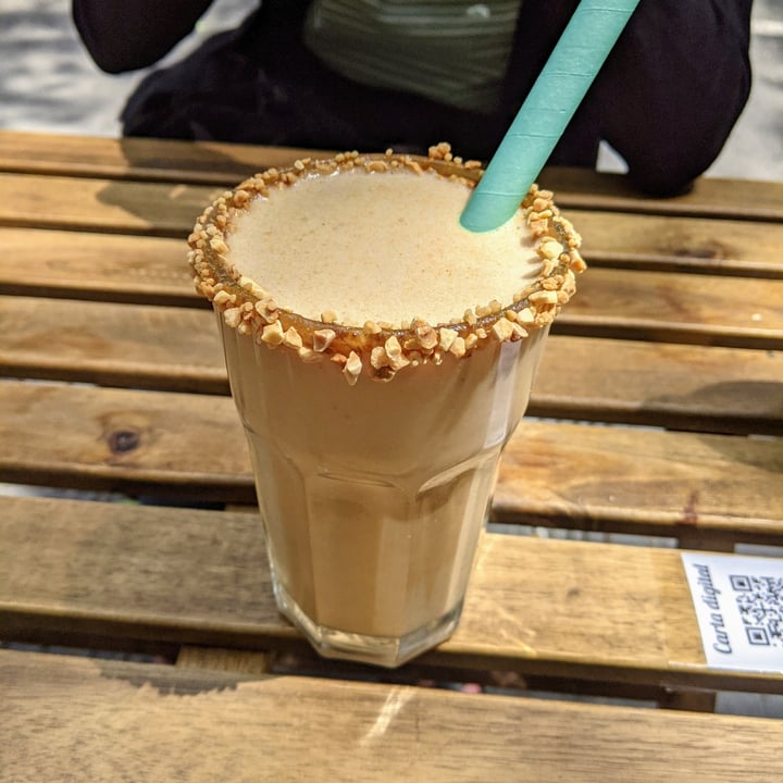 photo of Lilo Cafè Peanut Butter Banana Smoothie shared by @vegansmeigan on  24 Jun 2021 - review