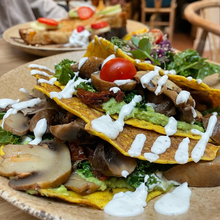 photo of Sweet Rawmance Savoury Crêpes shared by @coraleeats on  15 Jan 2023 - review