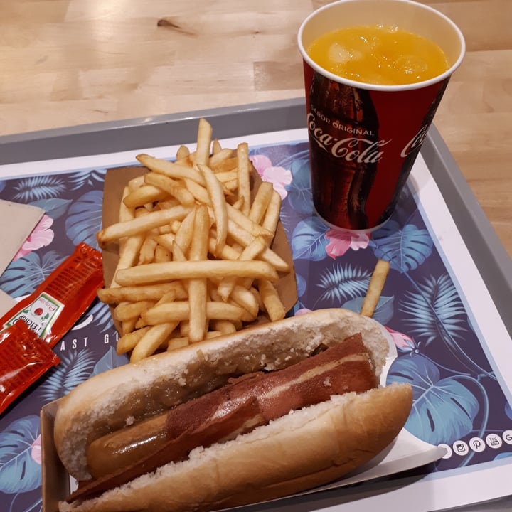 photo of The Vurger Hot Dog shared by @lg56 on  01 May 2020 - review